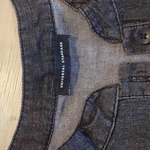 Universal Standard Hannah Long Sleeve Dress - Picture 2 of 5